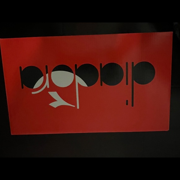 BRAND NEW DIADORA TRIUMPH MENS SOCCER SHOES - Picture 3 of 3